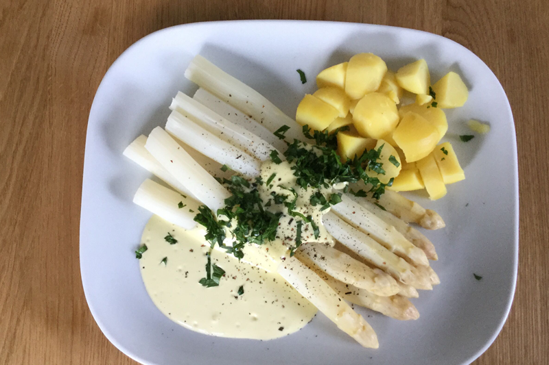 Knackiger Spargel mit würziger Vanillenote